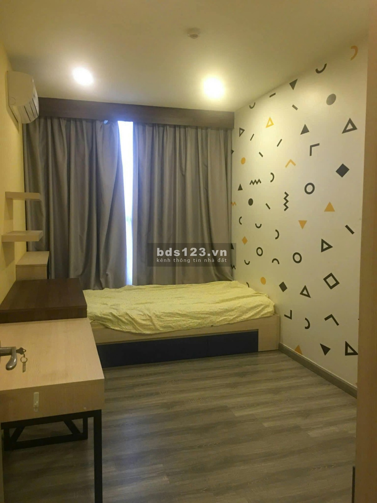 Chung cư Nguyễn Phúc Nguyên, P10, Quận 3: 91m2, 2p ngủ, 2wc,14tr./th