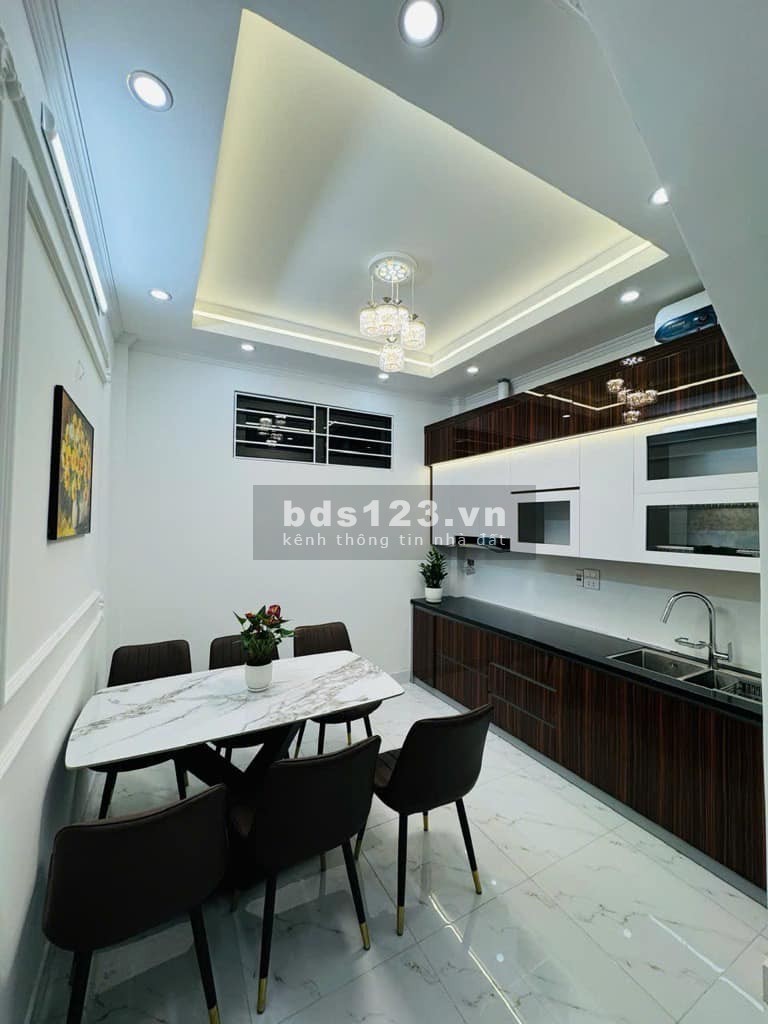 Hiếm kinh doanh nhà Trương Định mặt ngõ - 40M - 6 Tỷ