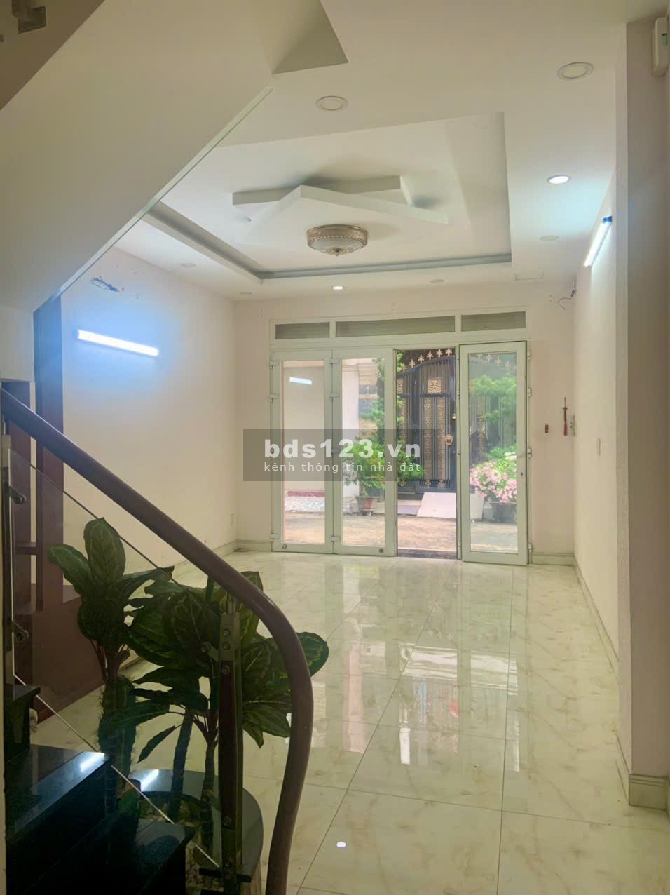 Thuê nhà 13TR, Liên hệ 0399641823