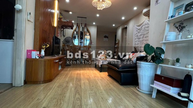 Cần bán căn hộ cao cấp VNT Tower 19 Nguyễn Trãi, 3 ngủ, nhà đẹp, NT sang chảnh, nhỉnh 8 tỷ