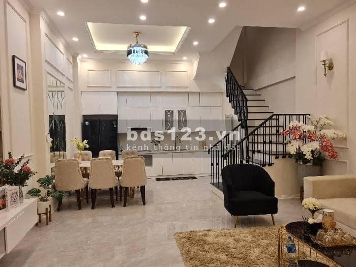 Bán gấp - Nhà đẹp phố Trương Định - Nội thất Châu Âu - 62M - 8.2 Tỷ