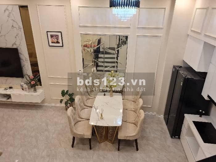 Bán gấp - Nhà đẹp phố Trương Định - Nội thất Châu Âu - 62M - 8.2 Tỷ