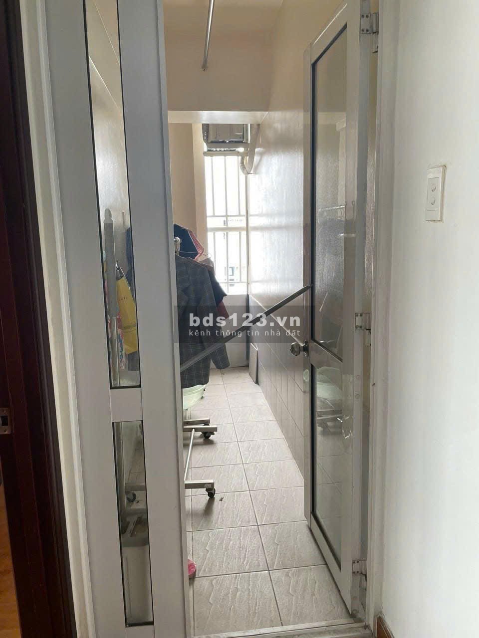 Chung cư Bàu Cát II, đường Hồng Lạc, P10, Tân Bình, 73m2, 12tr/tháng.