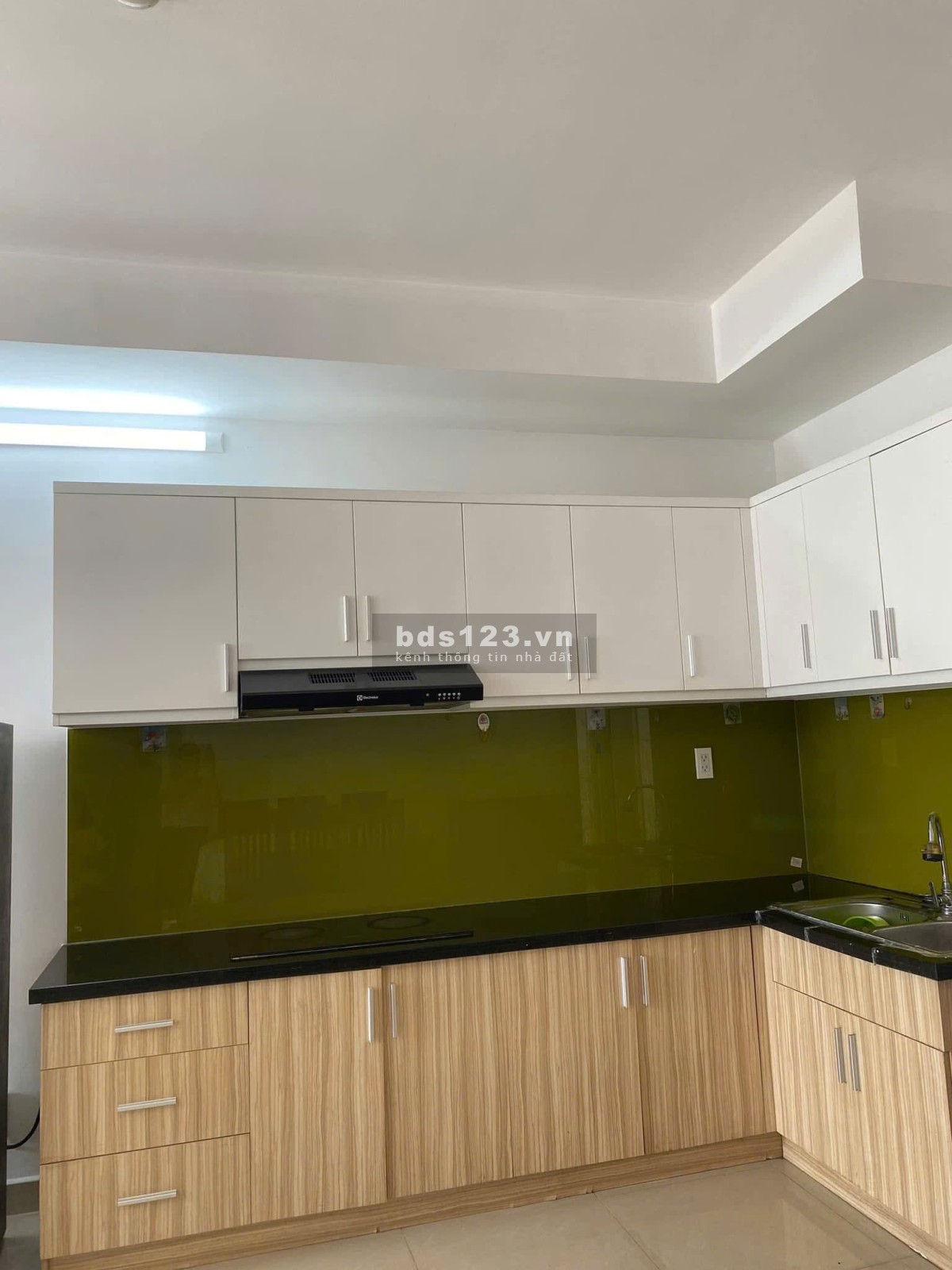 Chung cư Melody, Âu Cơ, Tân Sơn Nhì, TP: 75m2, 2p ngủ, 2wc 11tr/th.