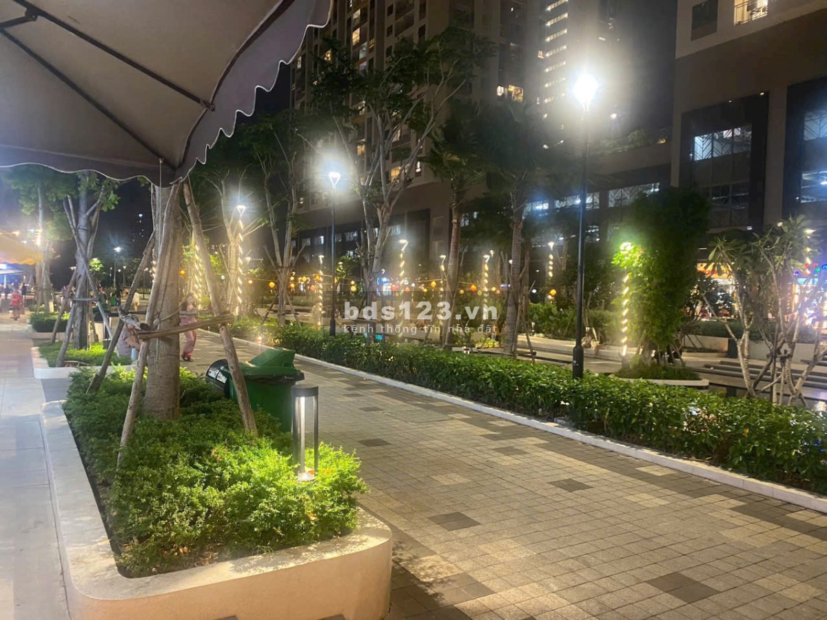 Chuyên BÁN căn shop tại Q7 Saigon Riverside, giá từ 7.7 tỷ/căn. LH 0906 600 593 (Thu)