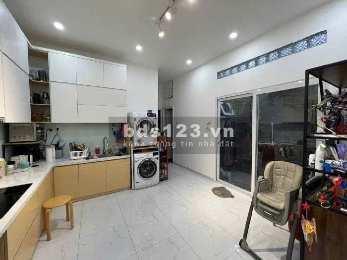 Bán nhà HXH Ni Sư Huỳnh Liên, Phường 10, Tân Bình - 56M2 - Đúc kiên cố - Bán gấp 5.5 tỷ