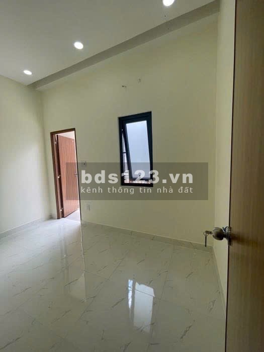 Bán nhà mới xây Trần Văn Quang, Phường 10, Tân Bình - 43M2 - 1 Trệt 2 tầng - Gía chỉ 5.1 tỷ
