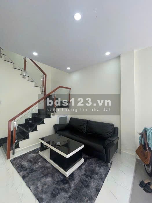 Bán nhà mới xây Trần Văn Quang, Phường 10, Tân Bình - 43M2 - 1 Trệt 2 tầng - Gía chỉ 5.1 tỷ