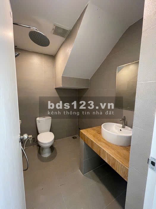 Bán nhà mới xây Trần Văn Quang, Phường 10, Tân Bình - 43M2 - 1 Trệt 2 tầng - Gía chỉ 5.1 tỷ