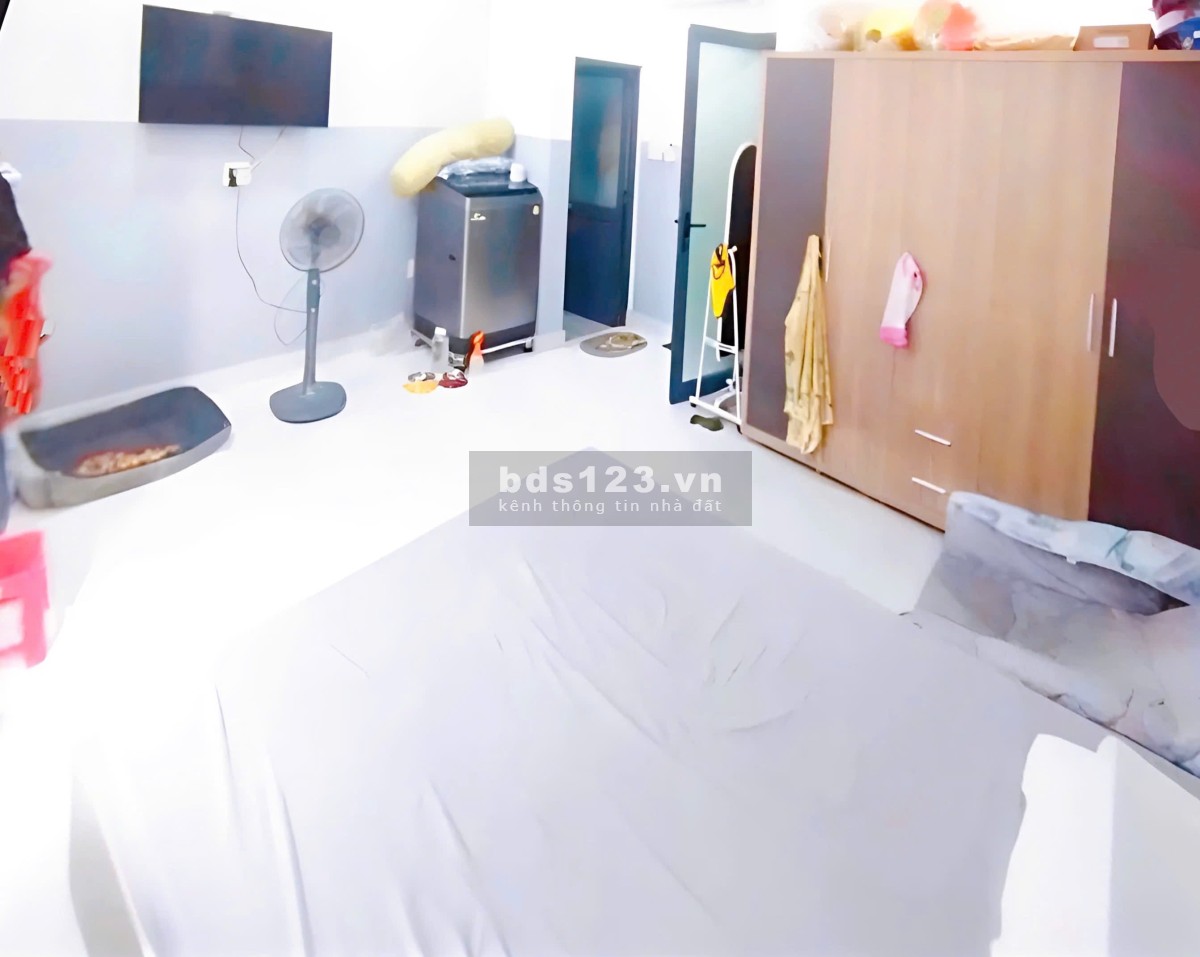 Bán nhà 3 tầng mặt tiền Trần Văn Đang, Quận 3, DT 4.8 x 7.4 m, Giá 6.4 tỷ
