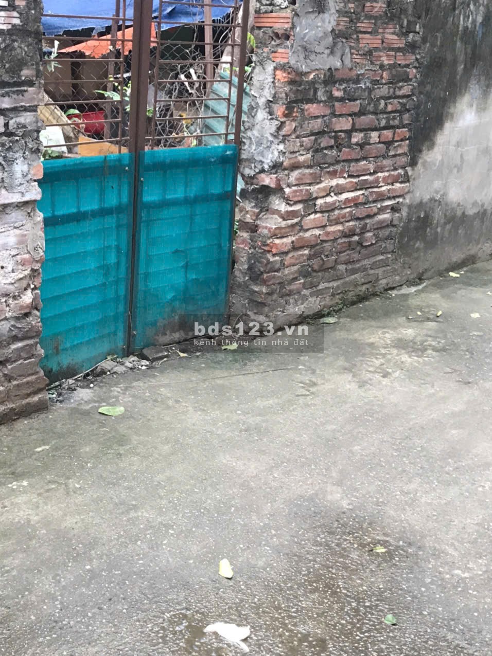 Cần bán mảnh đất 55 M2 tại phố Bắc Cầu, giá 4.2 tỷ, ngõ ô tô vào