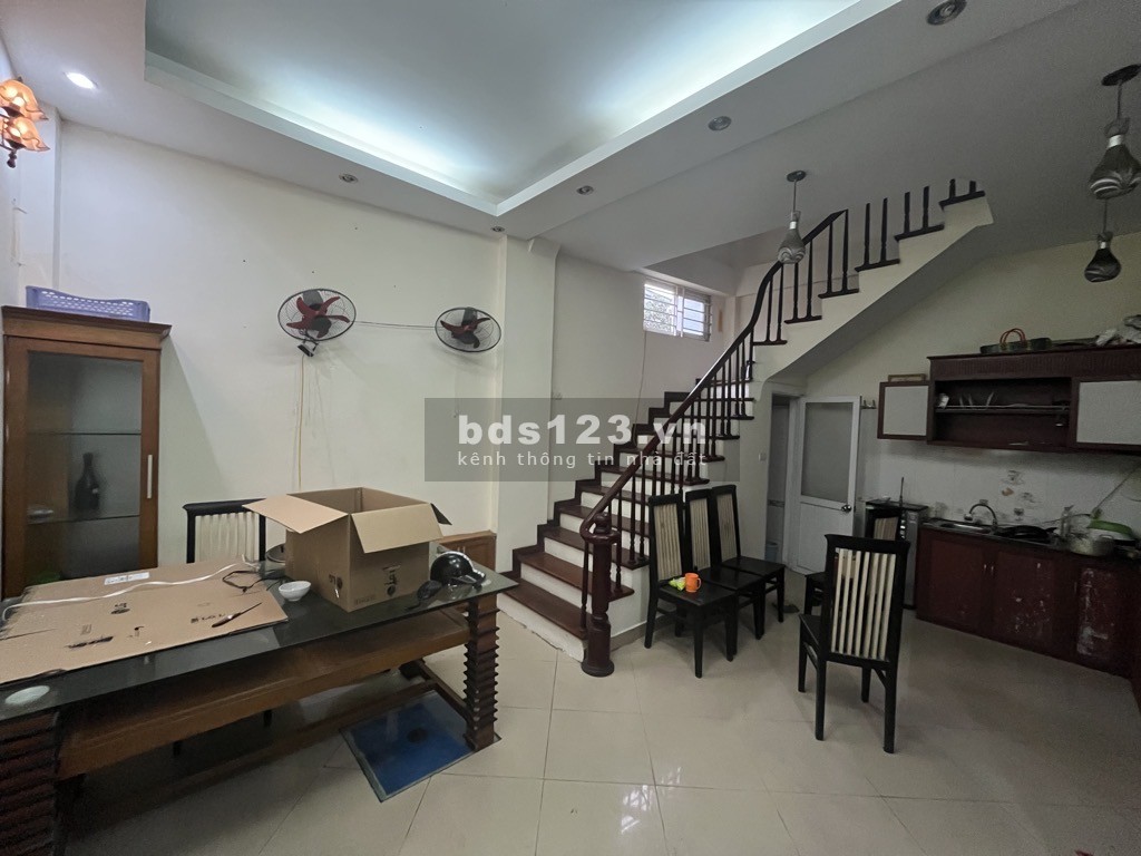 Bán nhà phố Đại Từ, 40m ra phố, nhà lô góc thoáng sáng, 31m2 – 5 tầng đủ công năng