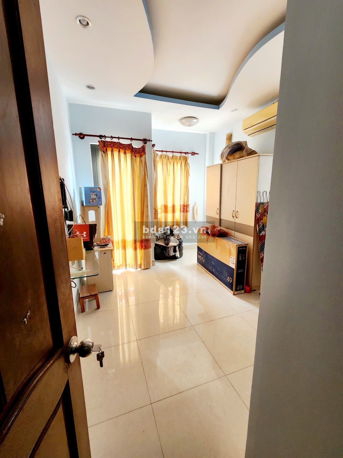 Bán nhà quận 11 - Nhà 4 tầng hẻm xe hơi đổ cửa - Sổ vuông A4 - 6.2 Tỷ