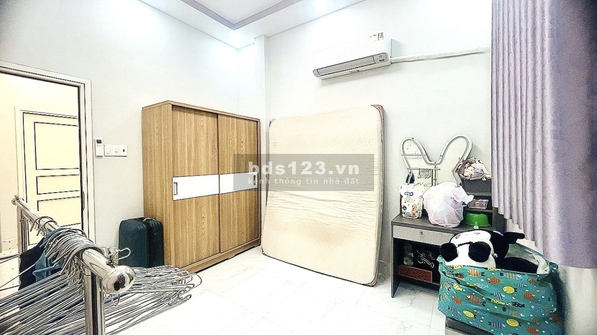Bán nhà mặt tiền quận 11 - Khu kinh doanh tấp nập - 3 tầng 6.95 T