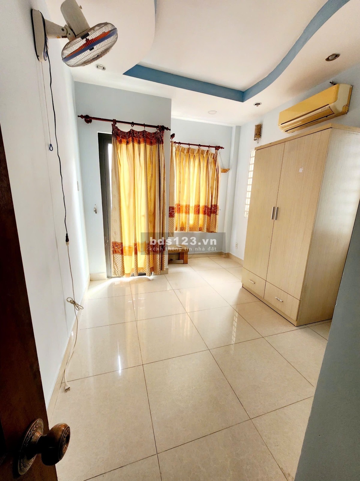 Bán nhà quận 11 - Nhà 4 tầng hẻm xe hơi đổ cửa - Sổ vuông A4 - 6.2 Tỷ