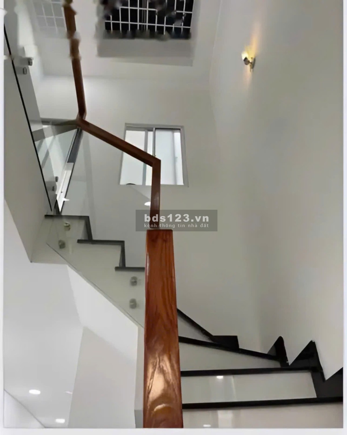 Bán nhà 2 tầng hẻm Hai Bà Trưng, QUẬN 3, Giá 6.4 Tỷ