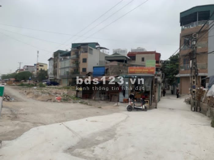 Bán nhà mặt phố Thanh Trì, diện tích 42m², giá 5 tỷ, sổ đỏ chính chủ