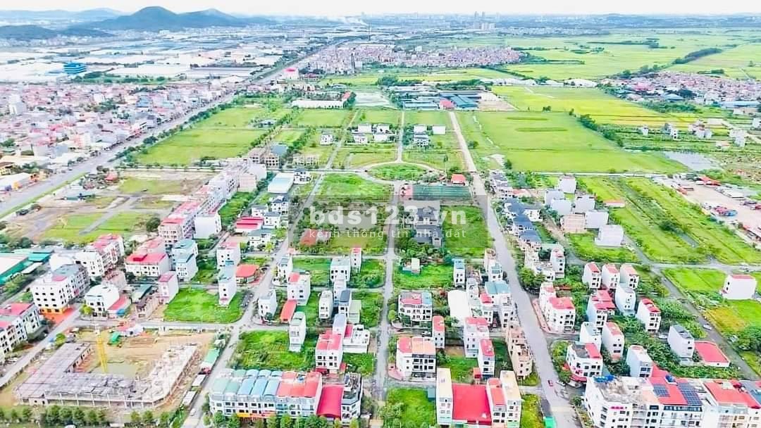 Chuyển sang mua BT 511m. Gia chủ nhờ bán Th8 Tùng Bách Quế Võ