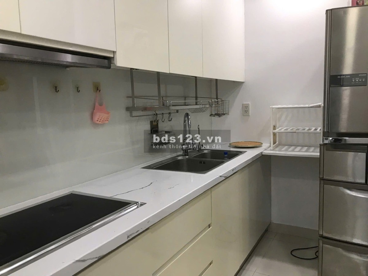 Chung cư Carillon 3, Hoàng Hoa Thám, P13, TB, 105m2, 3PN, 15tr/tháng.