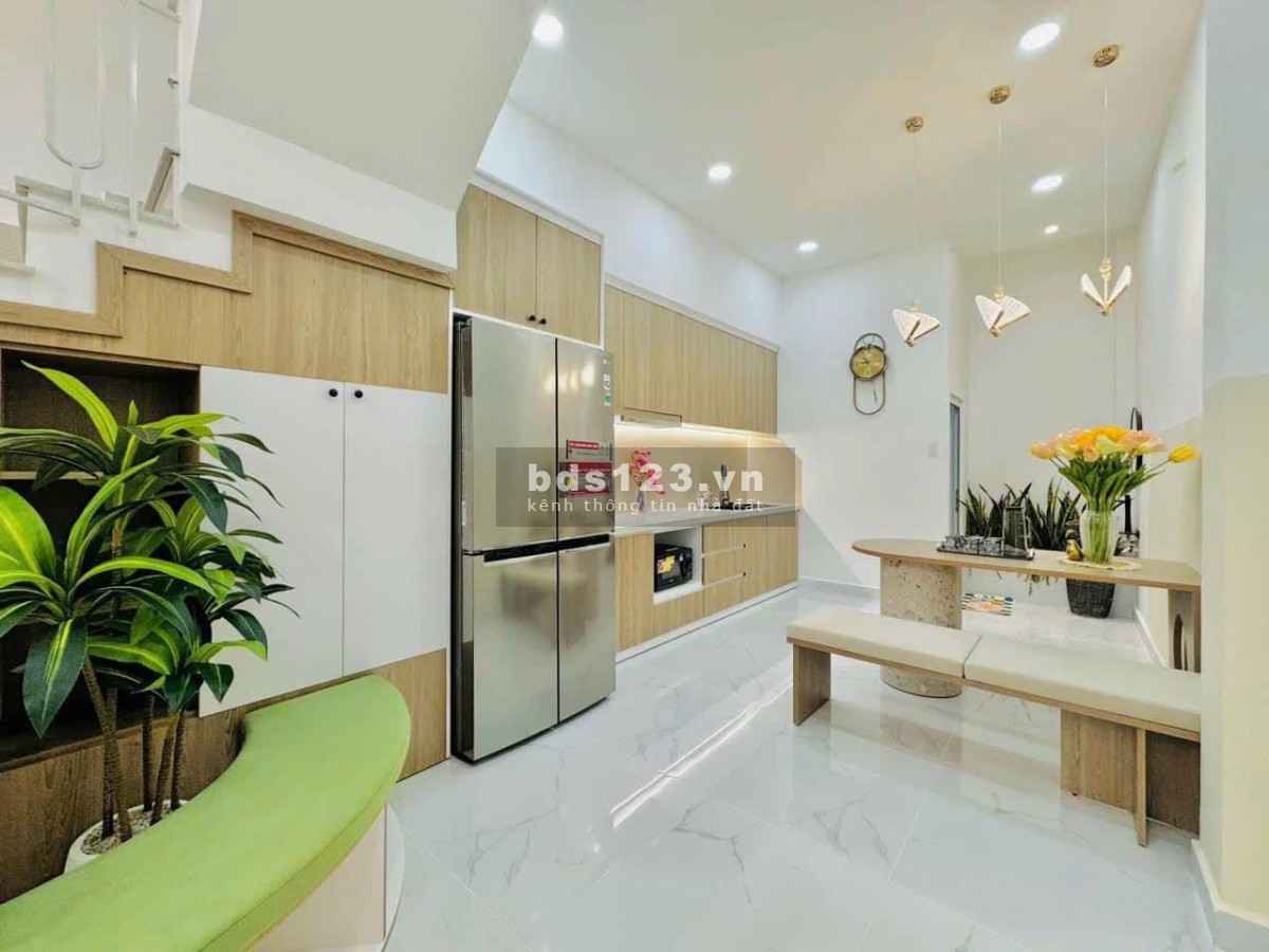 CHỦ ĐƯỢC CON GÁI BẢO LÃNH RA NƯỚC NGOÀI CẦN BÁN NHANH CĂN NHÀ MỚI XÂY GIÁ 1T6