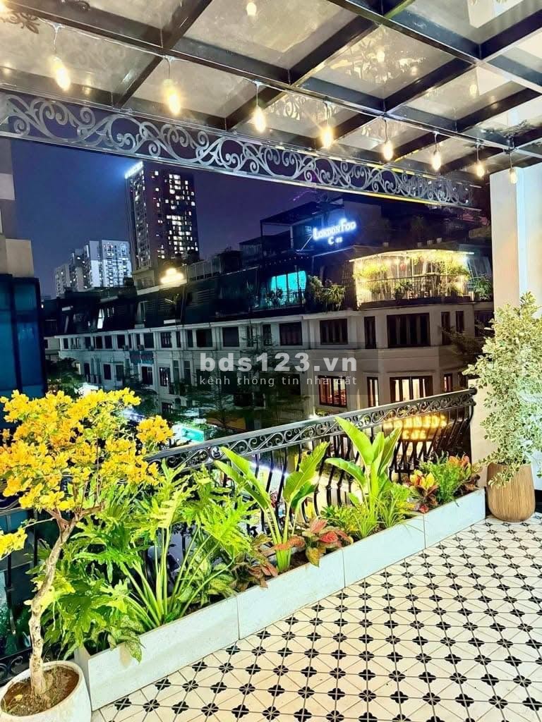 Nhà đẹp Chính Kinh - Cho thuê dòng tiền - Nhỉnh 5 tỷ