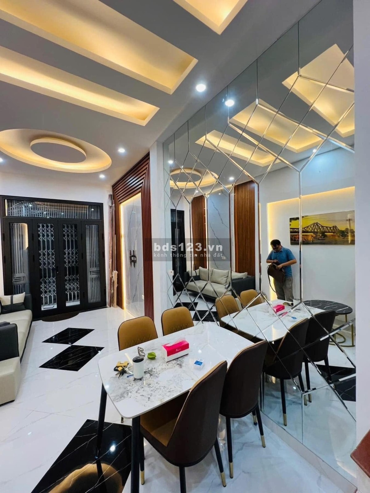 Nhà mới xây 5 tầng phố Kim Mã - Ba Đình 2 mặt thoáng - Gần phố - 6.4 tỷ