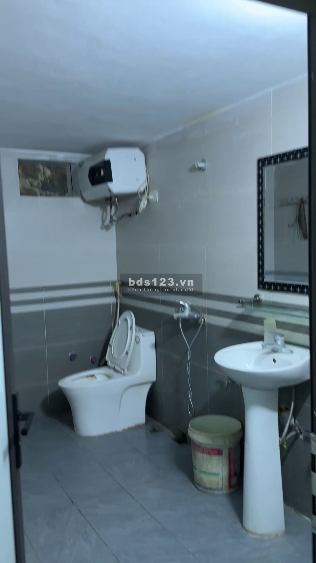 Chính chủ cho thuê văn phòng, nhà ở 4 tầng 1 lửng tại Quang Minh, Mê Linh 550m2