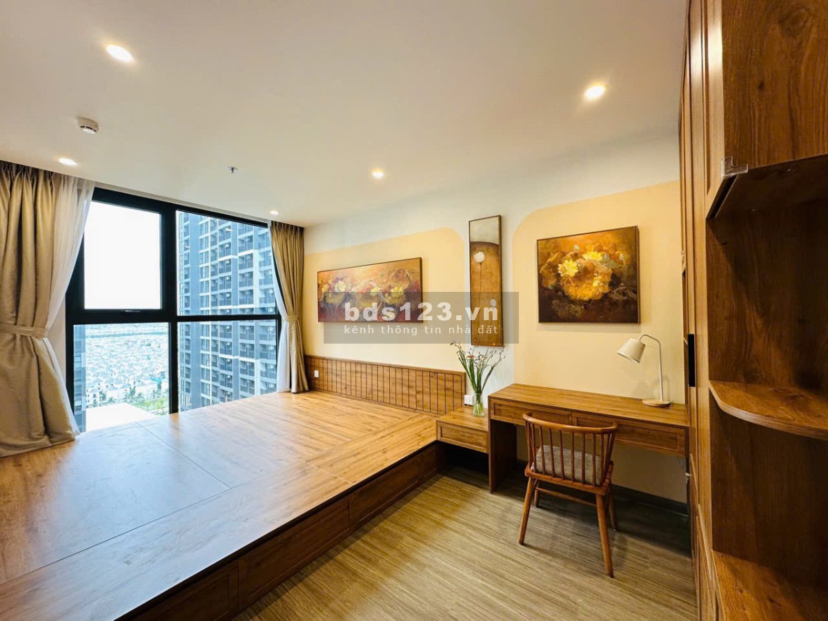 Cho thuê căn hộ 3 phòng ngủ rộng 100m2. Giá chỉ 15tr/tháng full nội thất đẹp