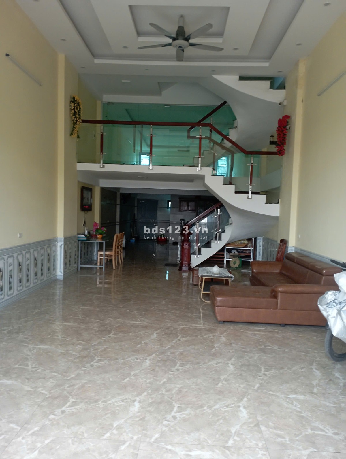Chính chủ cho thuê văn phòng, nhà ở 4 tầng 1 lửng tại Quang Minh, Mê Linh 550m2