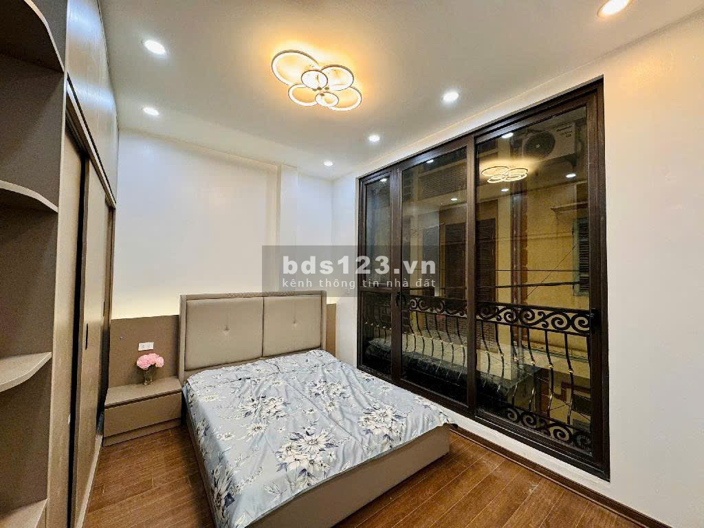 Bán nhà 5 tầng có thang máy - Vạn Phúc, Hà Đông - Ô tô vào nhà
