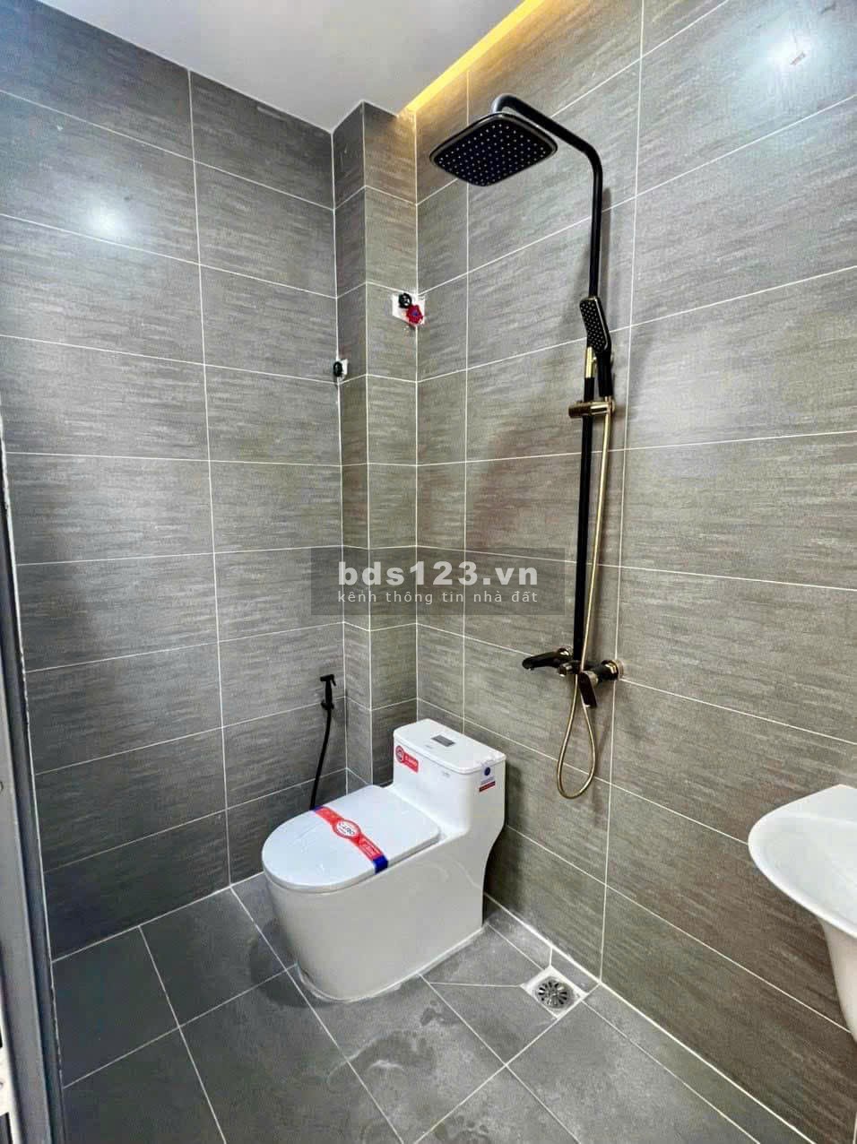 Nhà 1 Trệt Lửng Xây Mới Đẹp DT: 4x17 Lê Văn Khương Q12 Giá: 2.9Tỷ TL