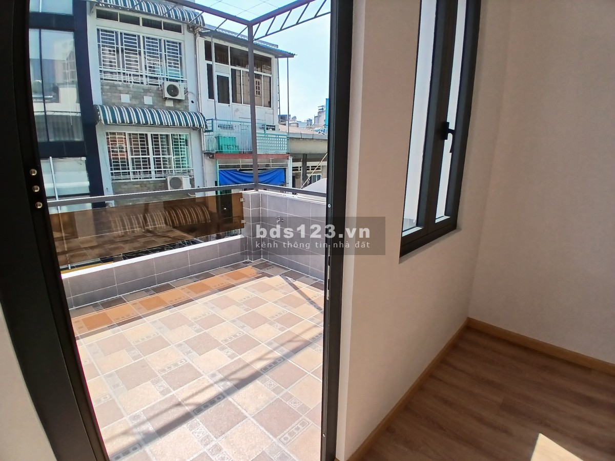 Chính chủ gửi Bán nhà ngay CHỢ - hẻm 6m đường Trần Đình Xu phường Nguyễn Cư Trinh Quận 1 nhà 2L 4pn