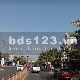 Chính Chủ cần bán gấp nhà mặt tiền 7m đường Hồ Thị Hương TP Long Khánh