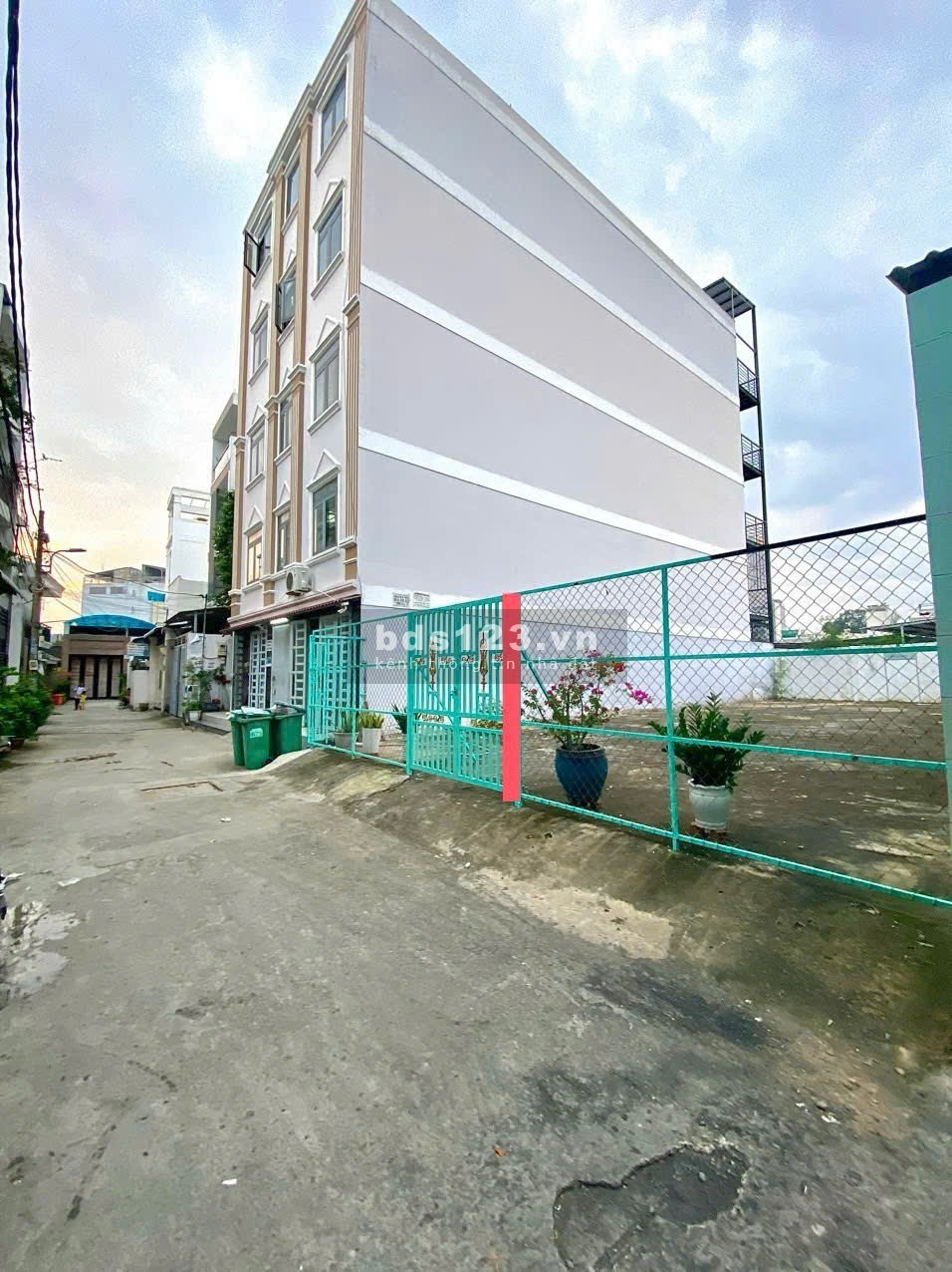 Bán đất thổ cư Hẻm 92/6 Nguyễn Tuyễn P.Bình Trưng Tây Quận 2 đường ô tô tách 2 sổ. Giá TLcc