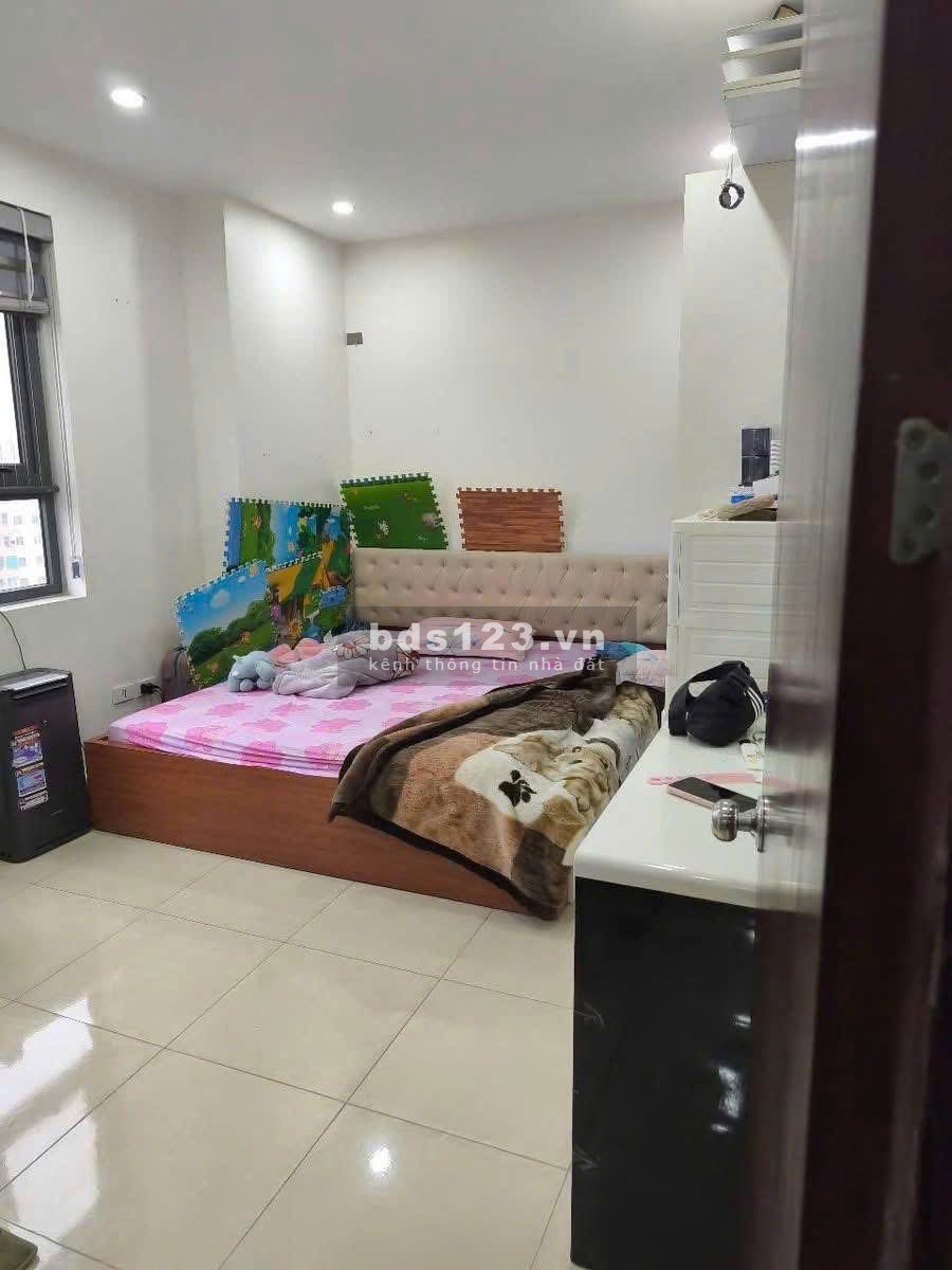 Chung cư Bàu cát, p10, Tân BÌnh: 75m2, 2p ngủ, 2wc, NT, 12tr/th