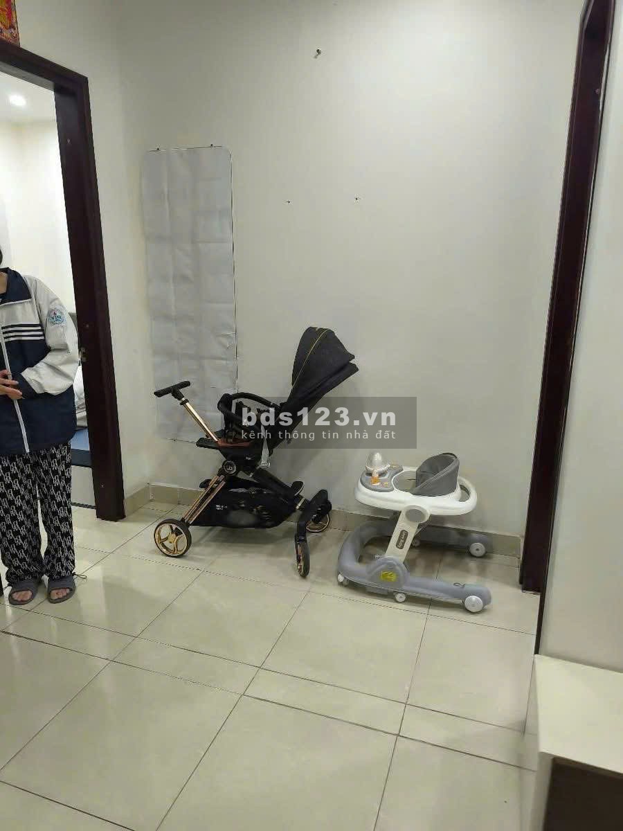 Chung cư Bàu cát, p10, Tân BÌnh: 75m2, 2p ngủ, 2wc, NT, 12tr/th