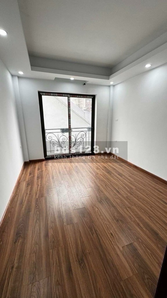 Bán Nhanh nhà phố Phú Đô - Gần ô tô - 3 tầng - 5 tỉ còn thương lượng