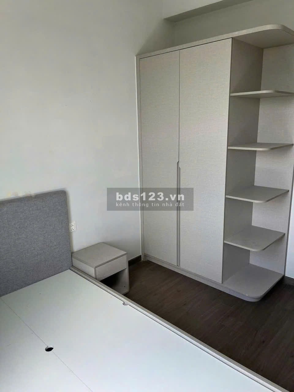 Chung cư CC Park Legend, Hoàng Văn Thụ, TB: 2pn, nhà mới, 80m2 15tr/th