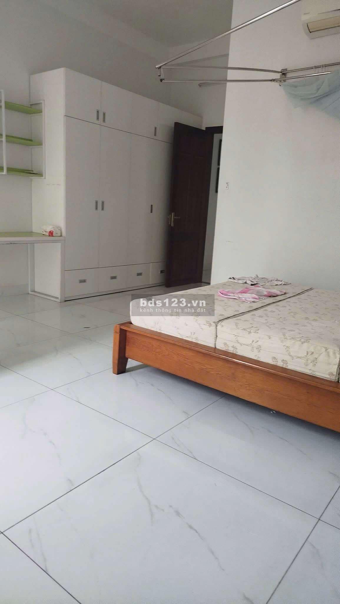 Bán nhà 2 mê chuồng cu Nguyễn Thị Thập