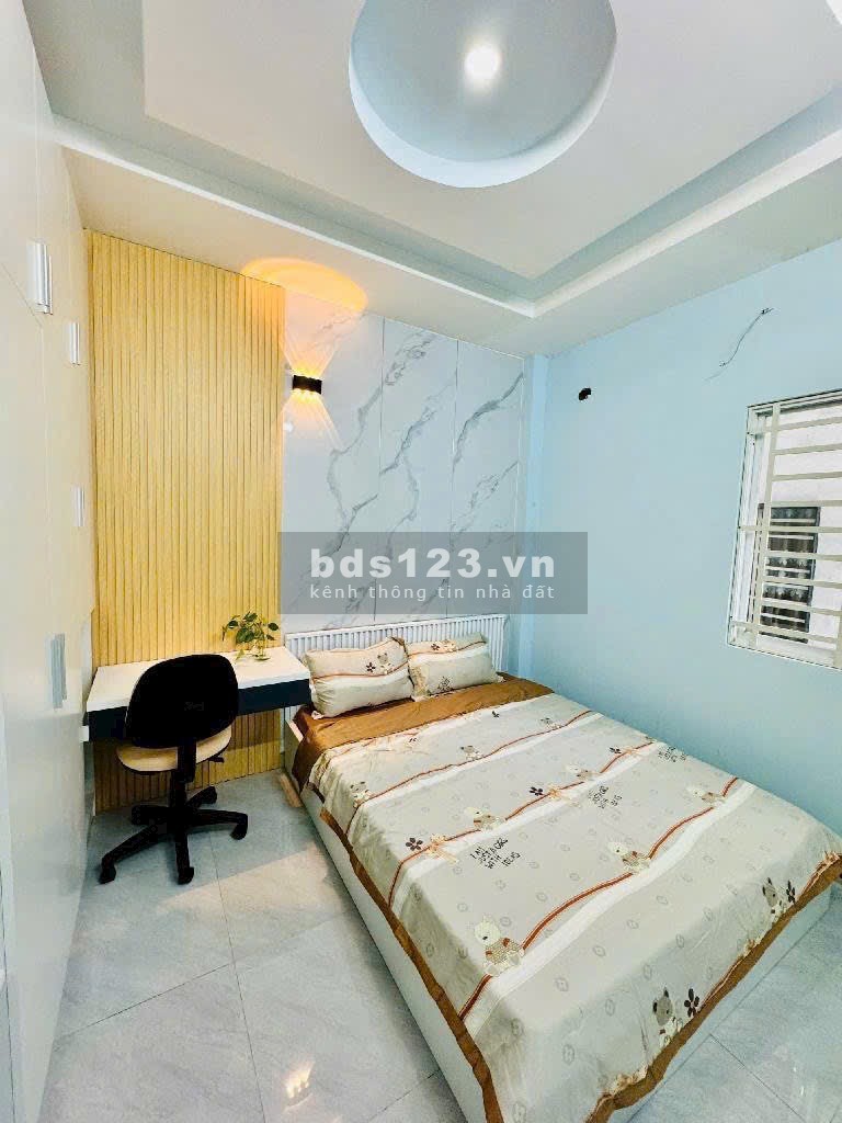 Nhà đẹp GV sạch sẽ Thoáng mát. Xe hơi đậu nhà. Thuận tiện kinh doanh đa ngành nghề