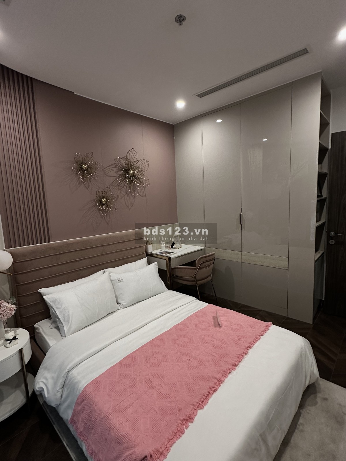 Em có full rổ hàng 5.000 căn hộ 1PN,2PN,3PN giá tốt nhất TT chủ đầu tư thị trường Vinhomes Grand Pảk