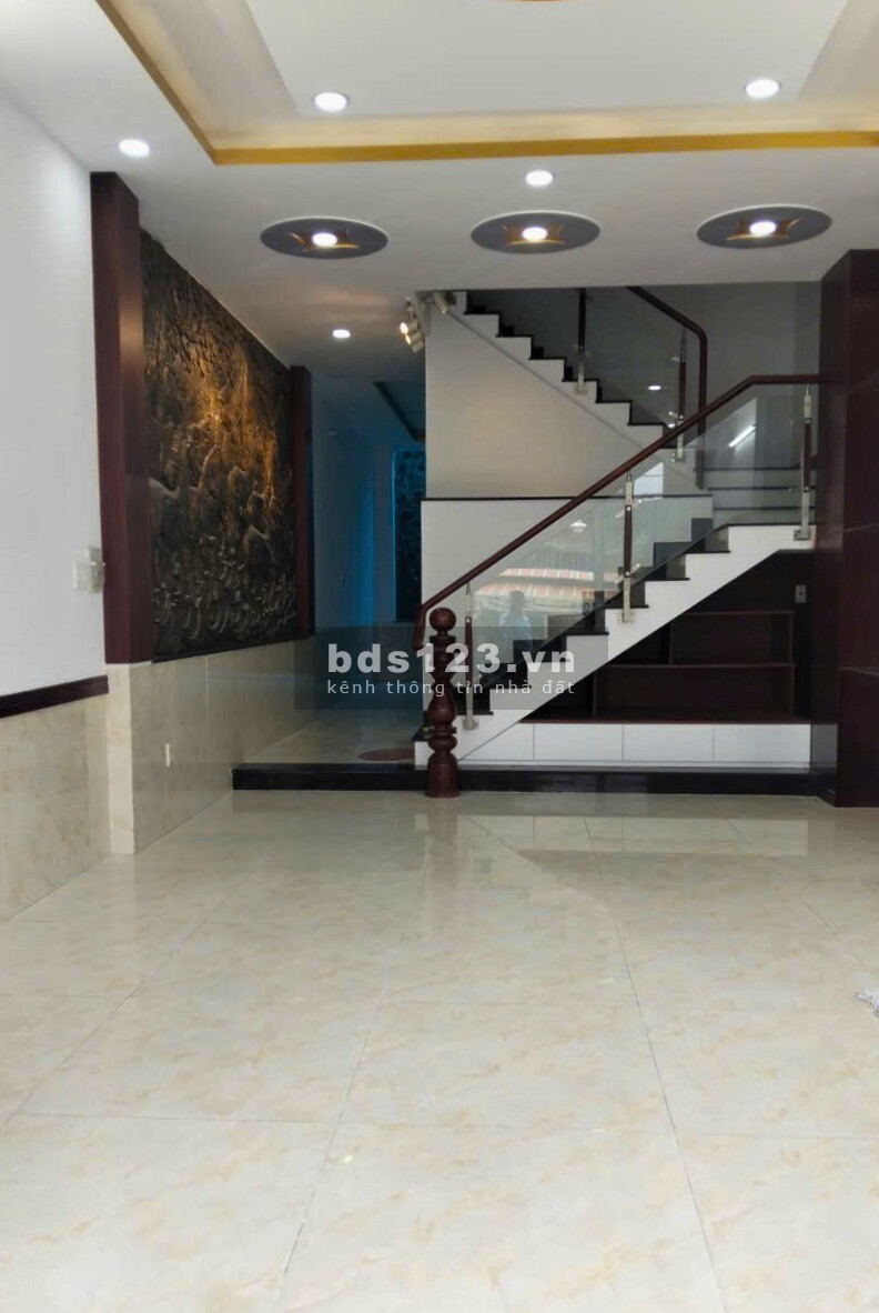 Bán nhà mặt tiền kinh doanh đường Chợ Lớnn, Quận 6 – 4 Tầng đẹp – Gía chỉ 13 tỷ