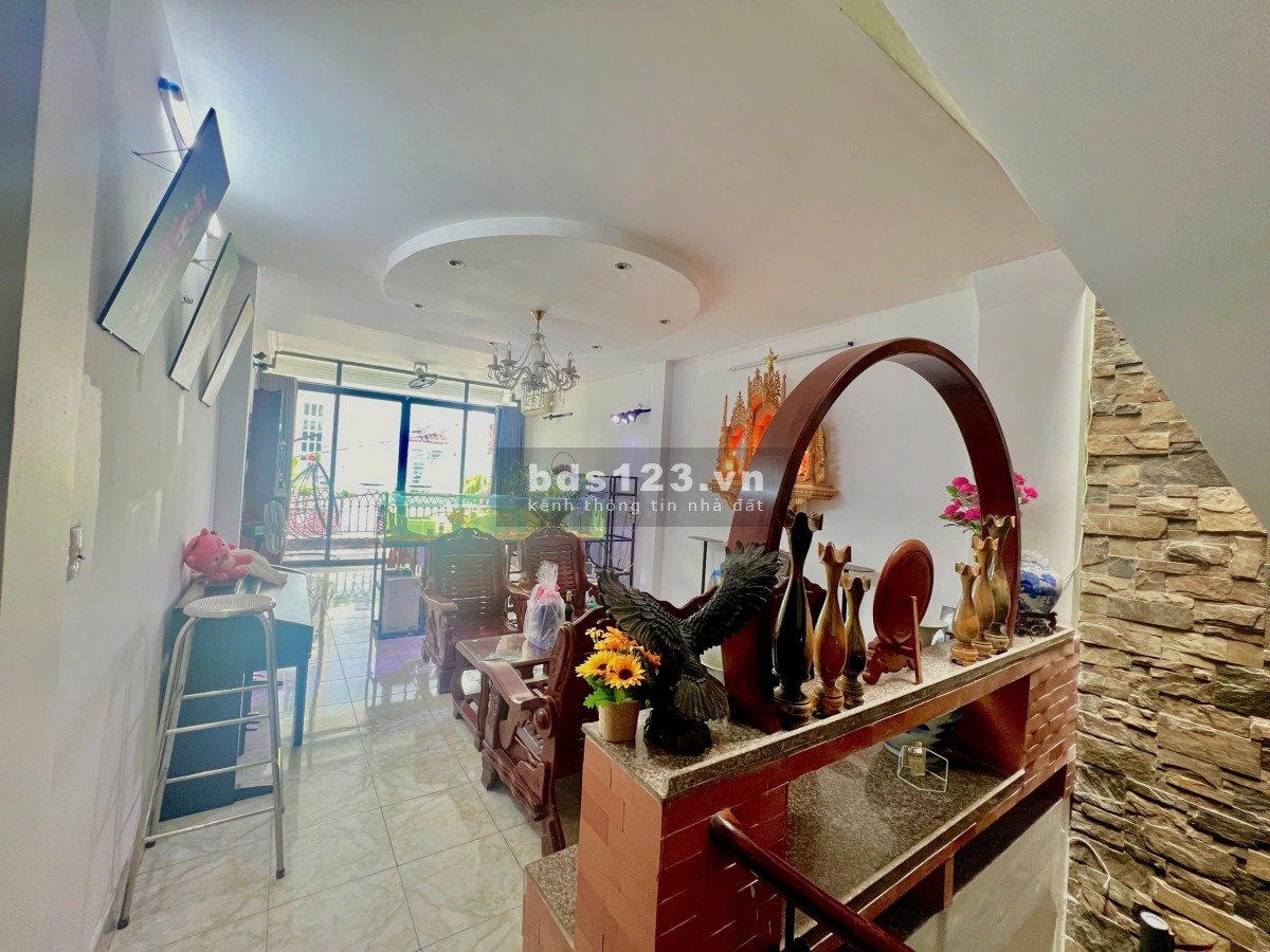 Bán nhà hẻm xe hơi quay đầu 4 tầng lầu, đường Nguyễn Thị Kiểu Q12