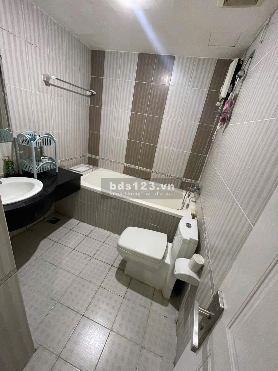 Chung cư Phúc Yên 1. Phan Huy Ích, TB: 12tr/tháng, 3p ngủ, 2wc, có nội thất
