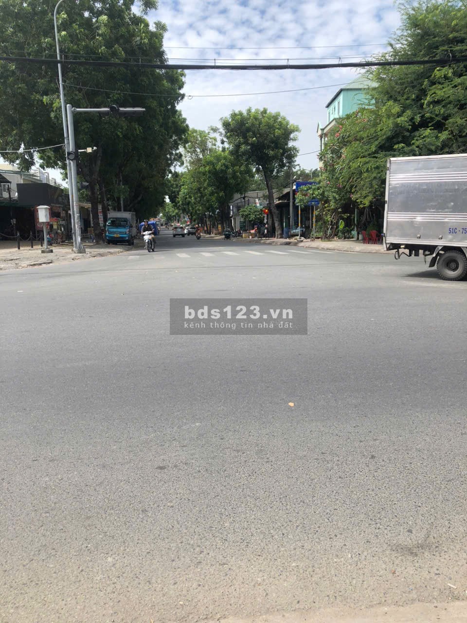Bán nhà Thuận An đường ô tô DT 97 M2 giá 2,95 tỷ TL