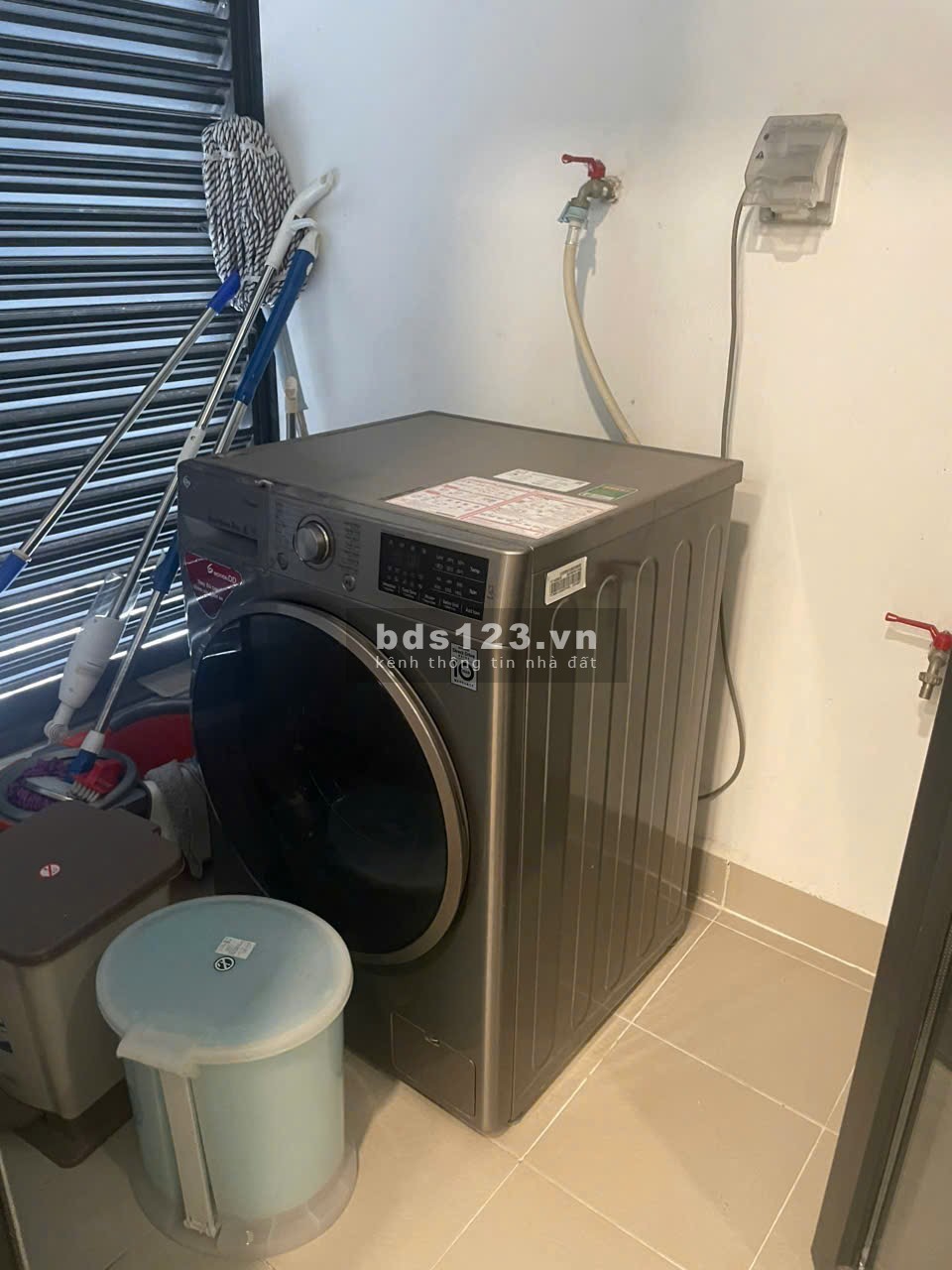 Bán CC 2PN, 2WC, 70m2 tại Vinhomes Golden River Ba Son, giá tốt 11,8 tỷ, Q1, HCM