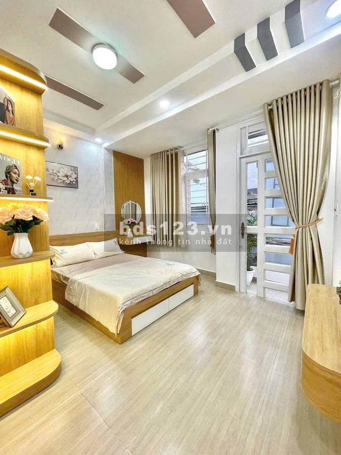 Bán gấp nhà Phạm Văn Chiêu Gò Vấp MT rộng DT 40m2 x 2 tầng - giá chỉ 4.5 tỷ. Tặng full nội