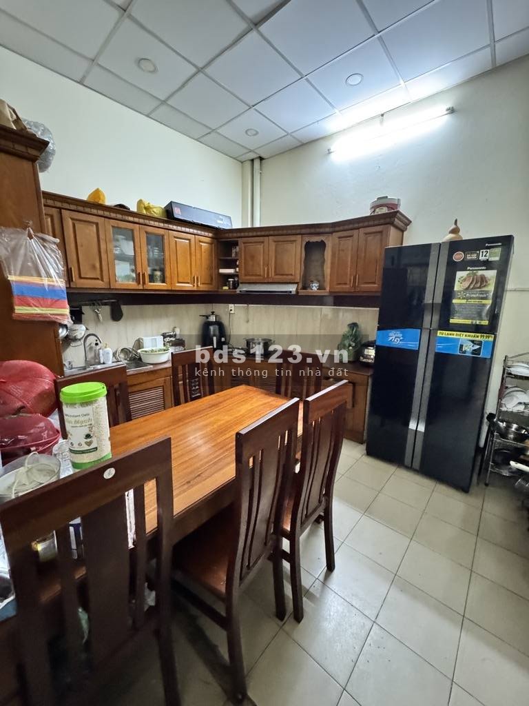 Bán nhà vị trí siêu đẹp - Khu an ninh dân trí - Vài bước là ra 3 Tháng 2 - DT 10TR/TH - 5 TỶ