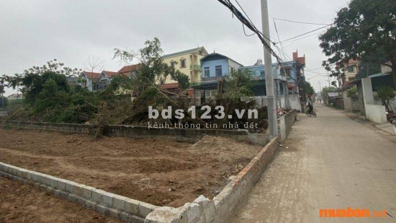 Chủ cần ra gấp lô đấtDiện tích 650m2Giá 510Tr giá 100% bao tất cả mọi chi phí sang tên