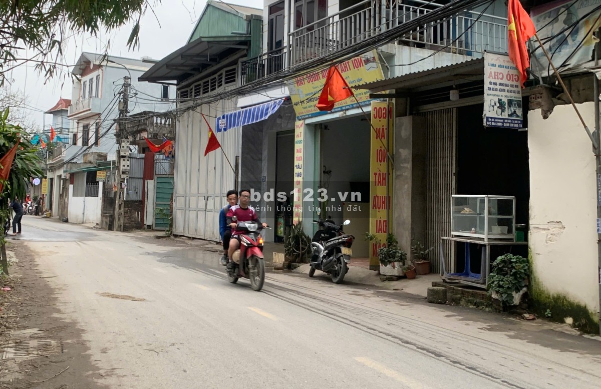 Bán nhà TT Kim Bài, Thanh Oai, mặt đường liên xã, kinh doanh tốt, 92M, 5,x tỷ